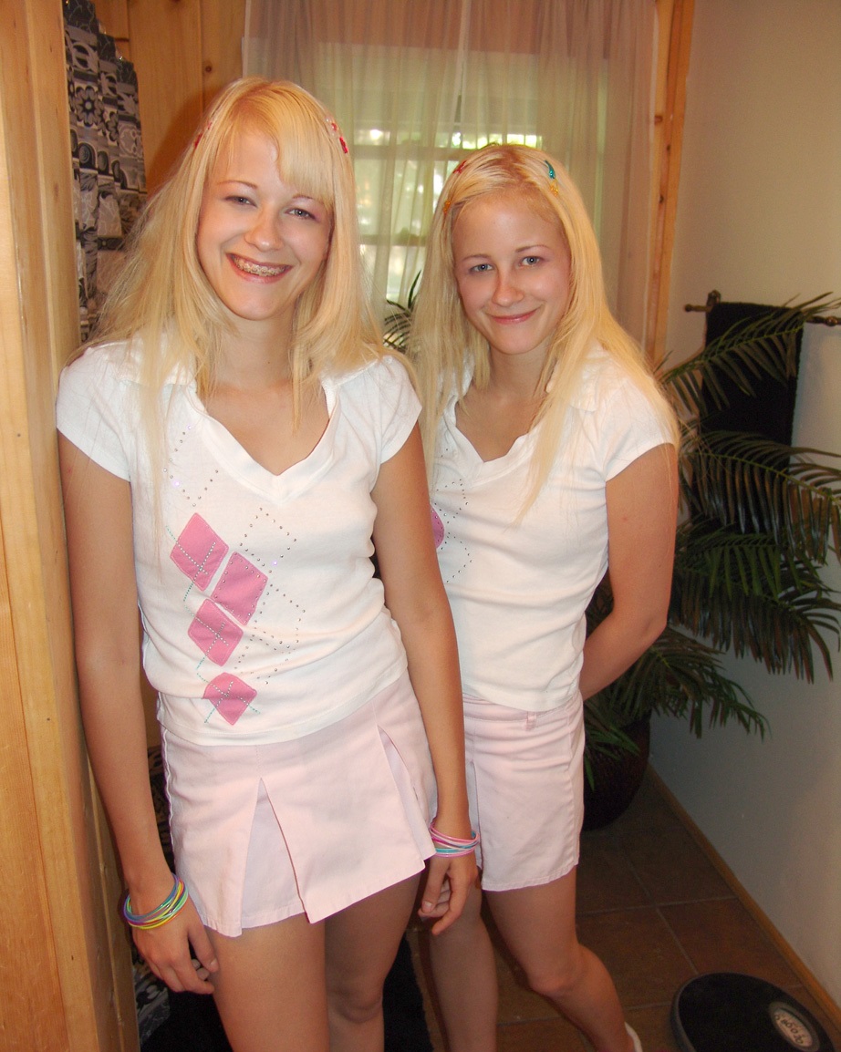 Nude female twins pics